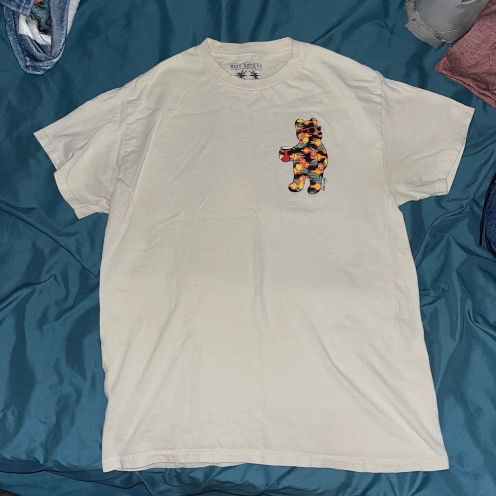 Riot Society, medium, tan graphic tee shirt